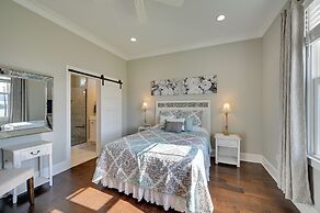 On-site Lake w/ Boat Ramp: Greenwood Retreat!