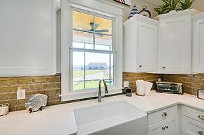 On-site Lake w/ Boat Ramp: Greenwood Retreat!