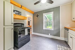 Wisconsin Home w/ Grill, 1 Mi to Castle Rock Lake!