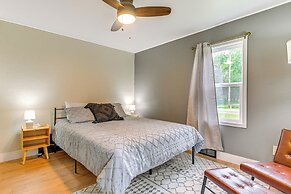 Arkdale Home w/ Fire Pit, 1 Mi to Castle Rock Lake