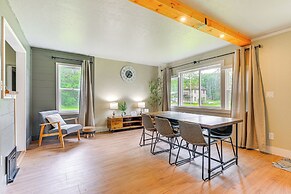 Arkdale Home w/ Fire Pit, 1 Mi to Castle Rock Lake
