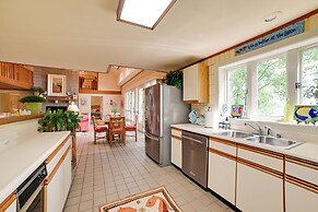 Kentucky Lake Home w/ Hot Tub & Boat Dock