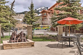 Crested Butte Studio w/ Hot Tub: Walk to Slopes!