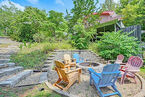 Smith Mountain Lake Cottage w/ Dock + Fire Pit!