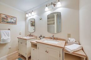 Smith Mountain Lake Cottage w/ Dock + Fire Pit!