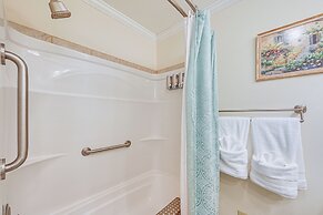 Smith Mountain Lake Cottage w/ Dock + Fire Pit!