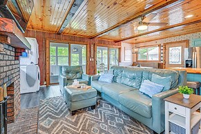 New Lisbon Home w/ Fire Pit & Ping-pong!