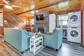 New Lisbon Home w/ Fire Pit & Ping-pong!