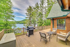 Lakefront Corinth Log Home: Private Dock, Fire Pit