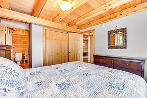 Lakefront Corinth Log Home: Private Dock, Fire Pit