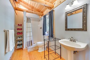 Lakefront Corinth Log Home: Private Dock, Fire Pit