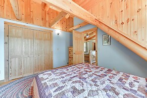 Lakefront Corinth Log Home: Private Dock, Fire Pit