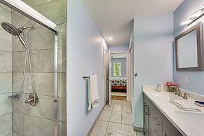 Near Hiking Trails & Ski Resorts: Killington Home!