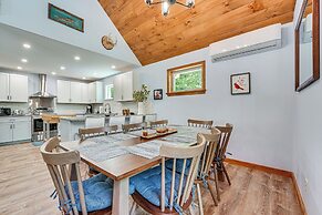 Near Hiking Trails & Ski Resorts: Killington Home!