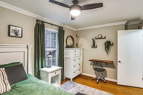 Tacoma Retreat w/ Fire Pit - Walk to Lake Access!