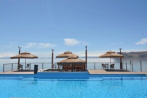 Comuna Sevan beach Glampings