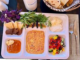 Comuna Sevan beach Glampings