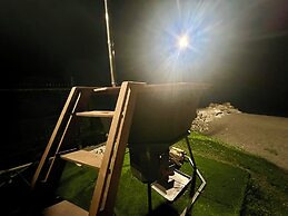 Comuna Sevan beach Glampings