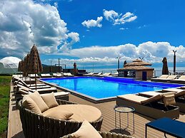 Comuna Sevan beach Glampings