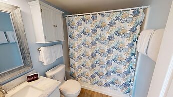 Seacrest 515b 2 Bedroom Condo by RedAwning