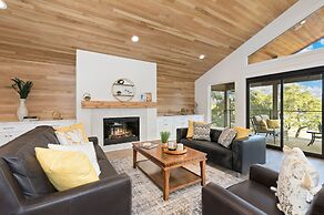 Cl 874 Million Dollar View 5 Bedroom Home by RedAwning