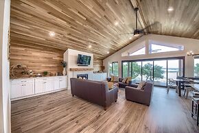 Cl 874 Million Dollar View 5 Bedroom Home by RedAwning