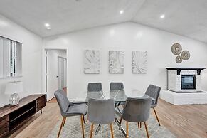 Villa Royale 4 Br Home W/ Pool And Hot Tub 4 Bedroom Villa by RedAwnin