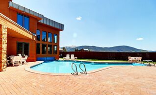 195 Summerwood 3 Bedroom Home by RedAwning