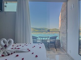 Luxo e Praia Exclusiva para Casal