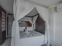 Luxo e Praia Exclusiva para Casal