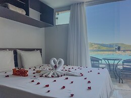 Luxo e Praia Exclusiva para Casal