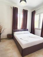 Luxury ApartHotel Golem