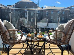 The Retreat on Morrab Sleeps 6 Balcony Parking