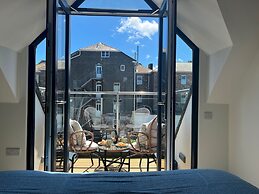 The Retreat on Morrab Sleeps 6 Balcony Parking