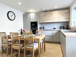 The Retreat on Morrab Sleeps 6 Balcony Parking