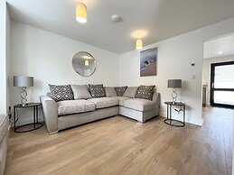 The Retreat on Morrab Sleeps 6 Balcony Parking