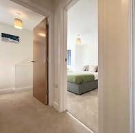 The Retreat on Morrab Sleeps 6 Balcony Parking