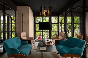 Moxy Mumbai Andheri West