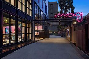 Moxy Mumbai Andheri West
