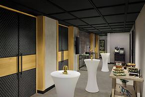 Moxy Mumbai Andheri West