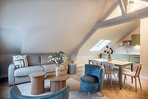 L'Horloge - Appart'Hotel near Disneyland