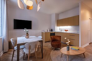 L'Horloge - Appart'Hotel near Disneyland