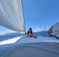 Dream Holiday on a Luxurious Sailing Yacht