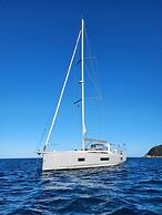 Dream Holiday on a Luxurious Sailing Yacht