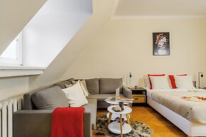 Lumina 2-level charming apart