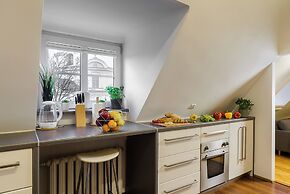 Lumina 2-level charming apart