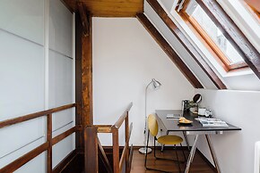 Lumina 2-level charming apart