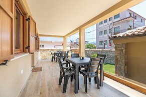 Villa Zoi A Stay to Remember I Guest House in Elbasan Castle