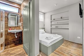 Villa Zoi A Stay to Remember I Guest House in Elbasan Castle