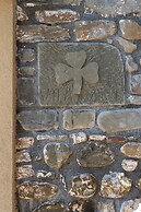 Villa Zoi A Stay to Remember I Guest House in Elbasan Castle